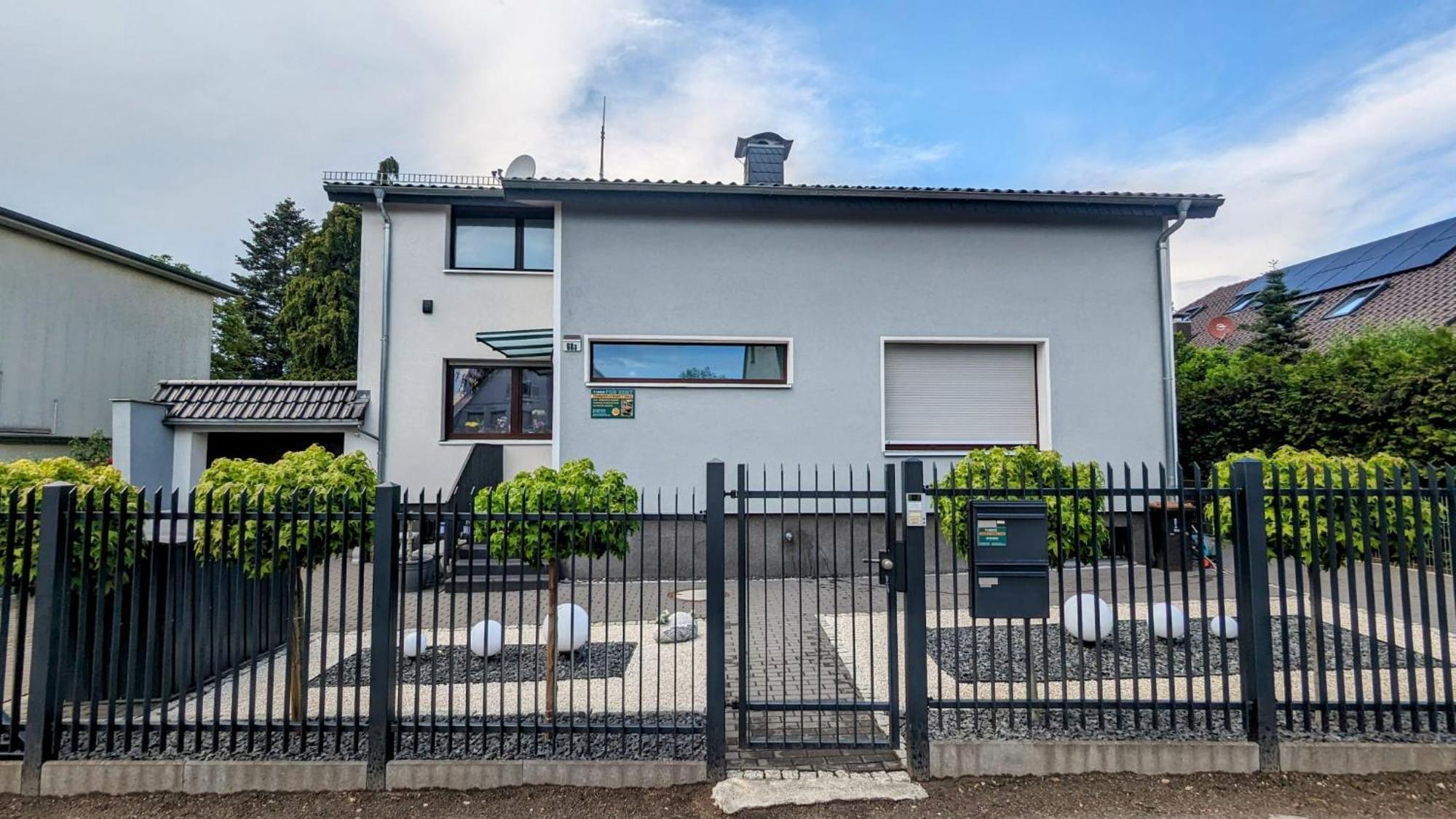 3 Rooms - Zimmervermietung Naehe Flughafen Ber - Gratis Wlan, Parken & Netflix Βερολίνο Εξωτερικό φωτογραφία